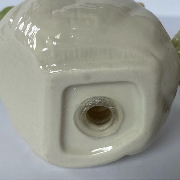 Vegetable Ceramic Salt & Pepper Shakers Ceramic EUC Sunflower Carrots Cabbages - Picture 8 of 13